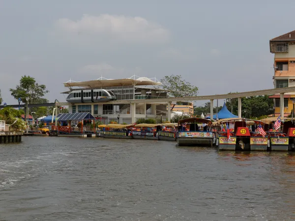 The 41st Melaka Dragon Boat Festival Closes With 115 Teams From Five Countries