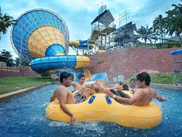 A Famosa Water Theme Park