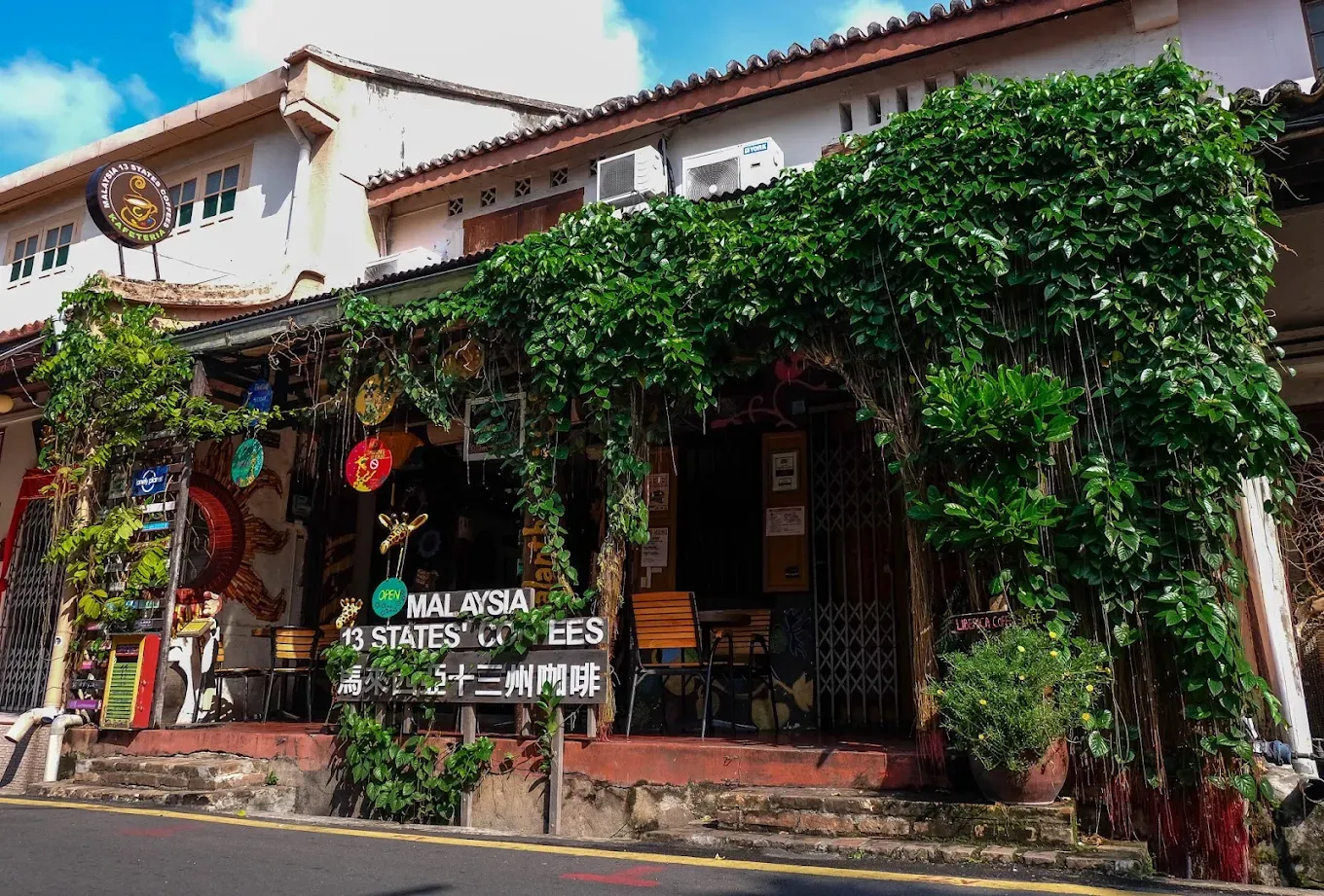 Calanthe Art Cafe storefront on Jalan Hang Kasturi in Melaka