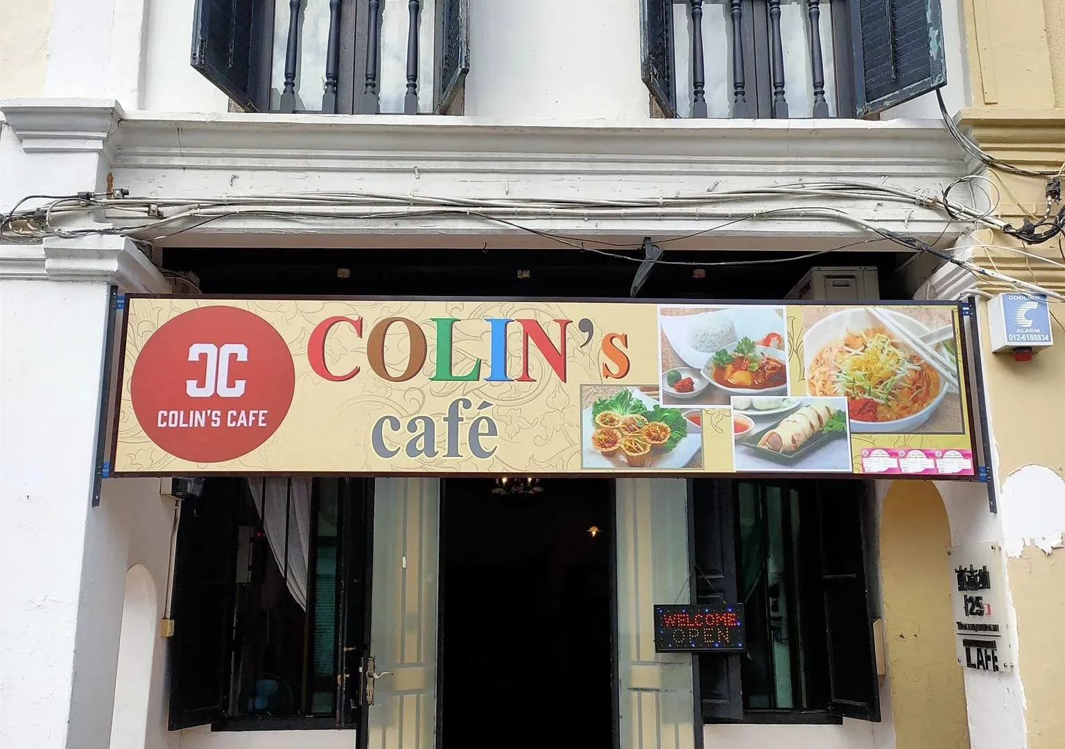 Colin's Cafe / Place - Peranakan Breakfast & Lunch