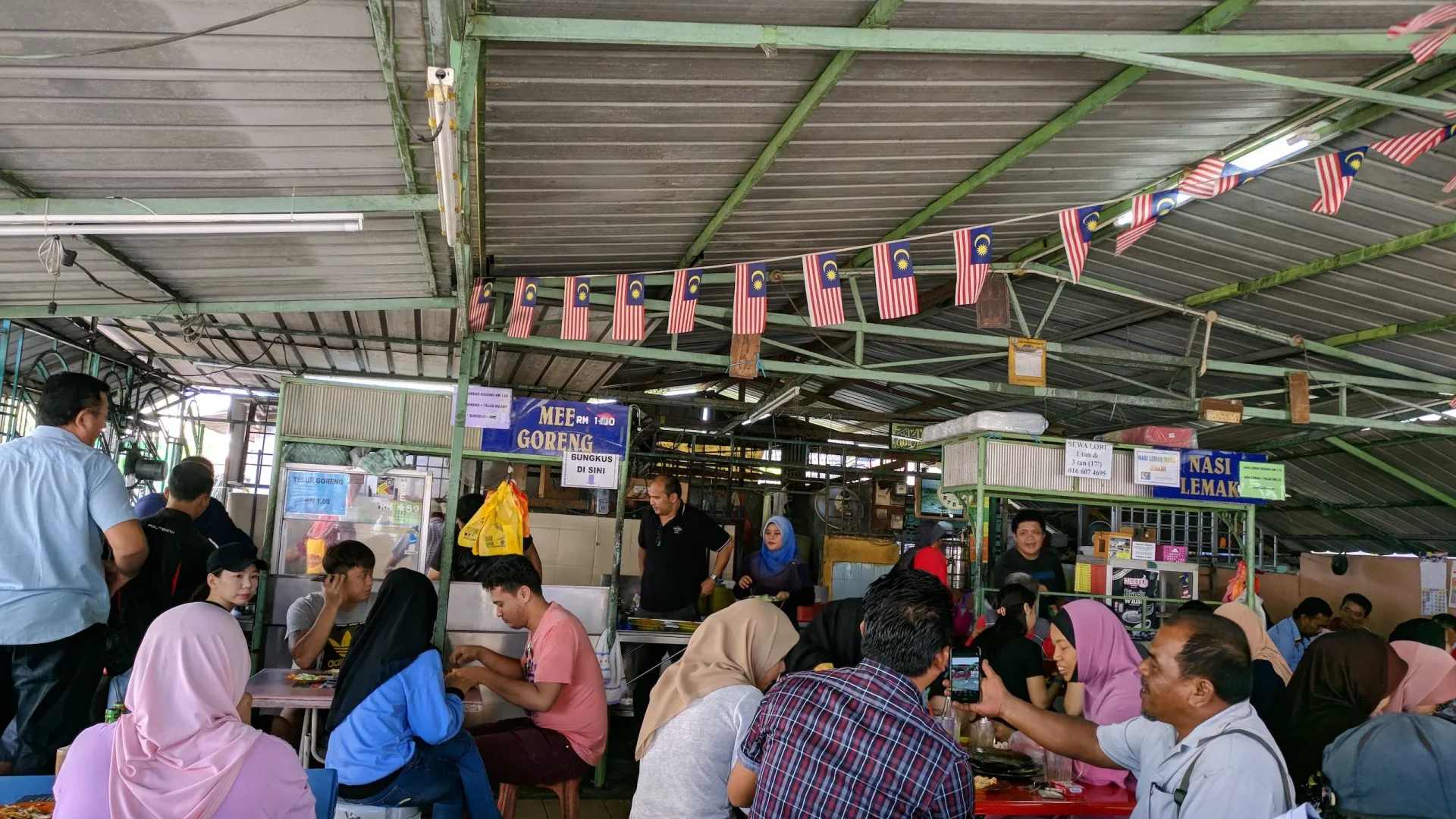 Hassan Mee Goreng (Mee Bodo / Mee Bodoh)